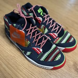 Nike Air Tech Challenge III - Ugly Sweater